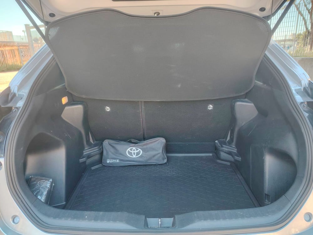 Toyota Yaris Cross usata a Massa-Carrara (15)