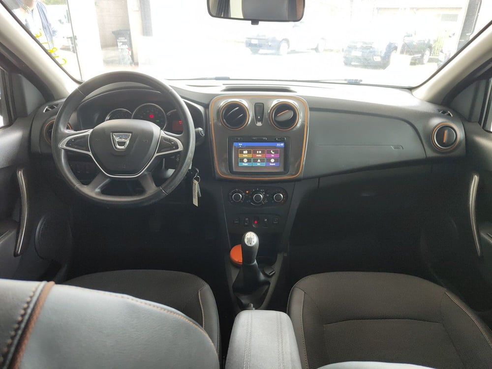 Dacia Sandero usata a Torino (20)