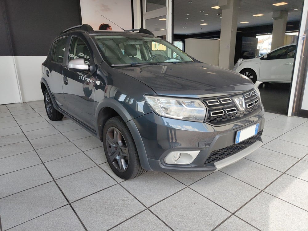 Dacia Sandero usata a Torino (3)