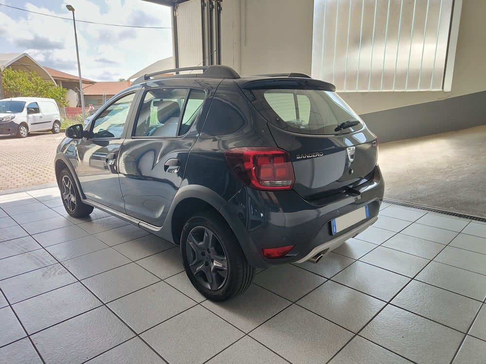 Dacia Sandero usata a Torino (7)