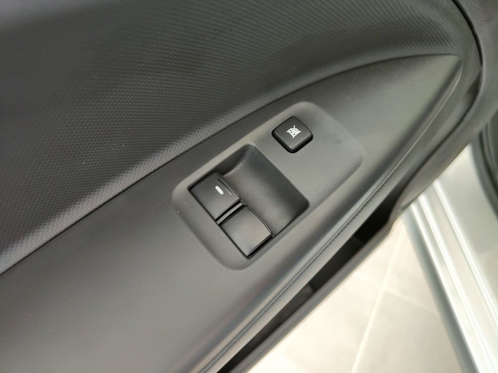 Mitsubishi Space Star nuova a Torino (18)