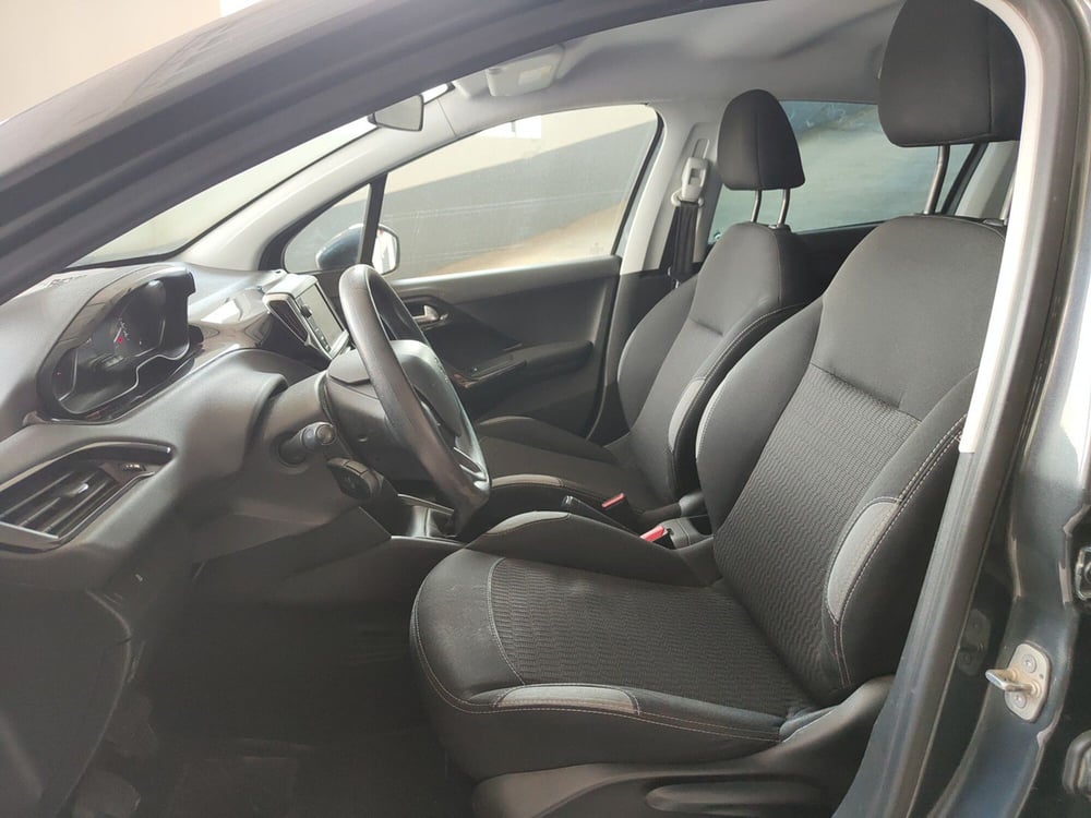 Peugeot 208 usata a Torino (15)