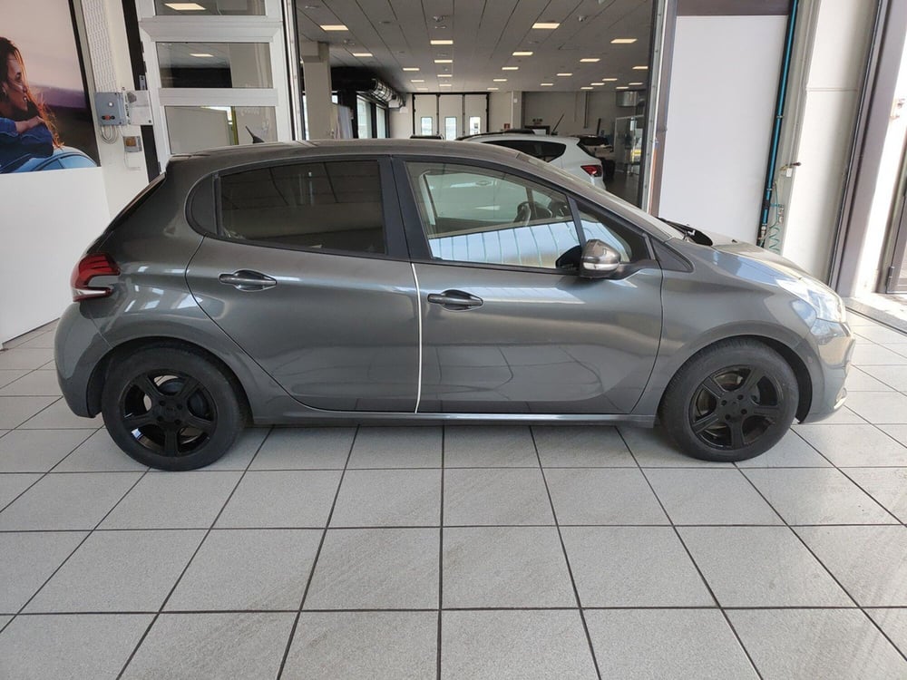 Peugeot 208 usata a Torino (4)
