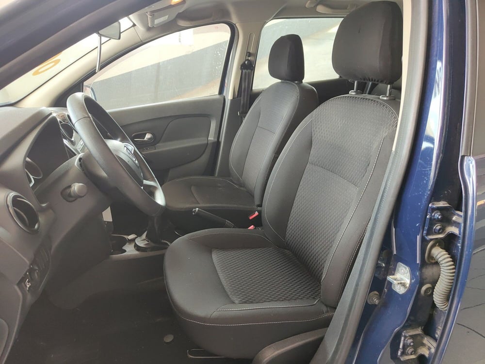 Dacia Logan usata a Torino (10)