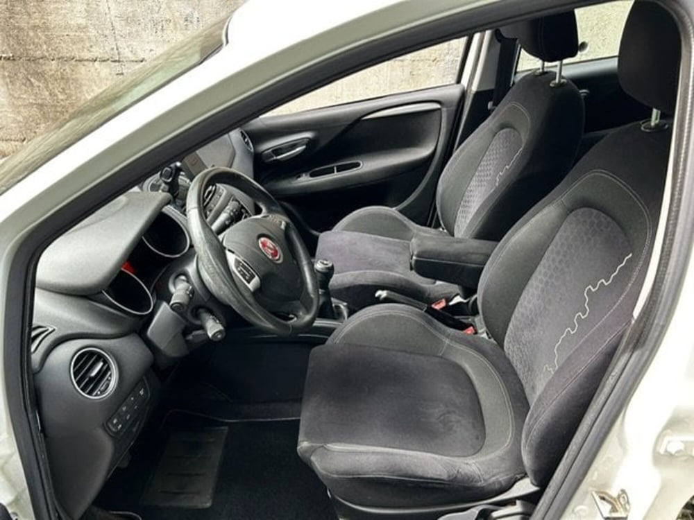 Fiat Punto usata a Vercelli (12)