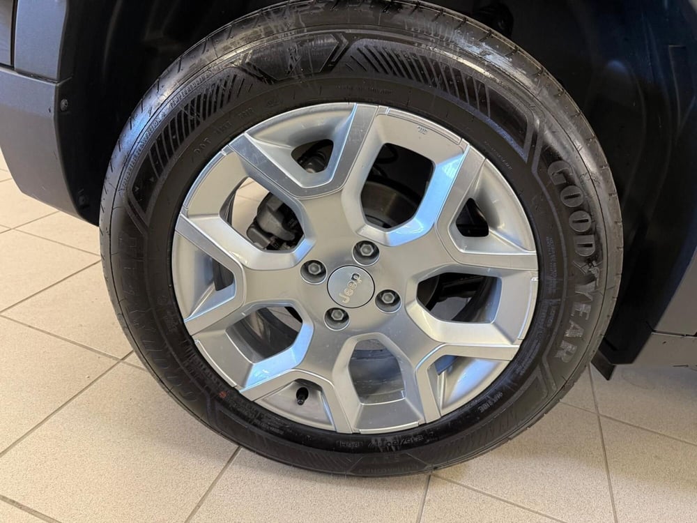 Jeep Avenger usata a Arezzo (17)