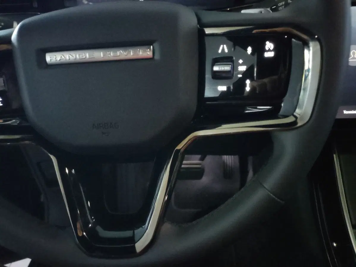 Land Rover Range Rover Evoque usata a Milano (11)