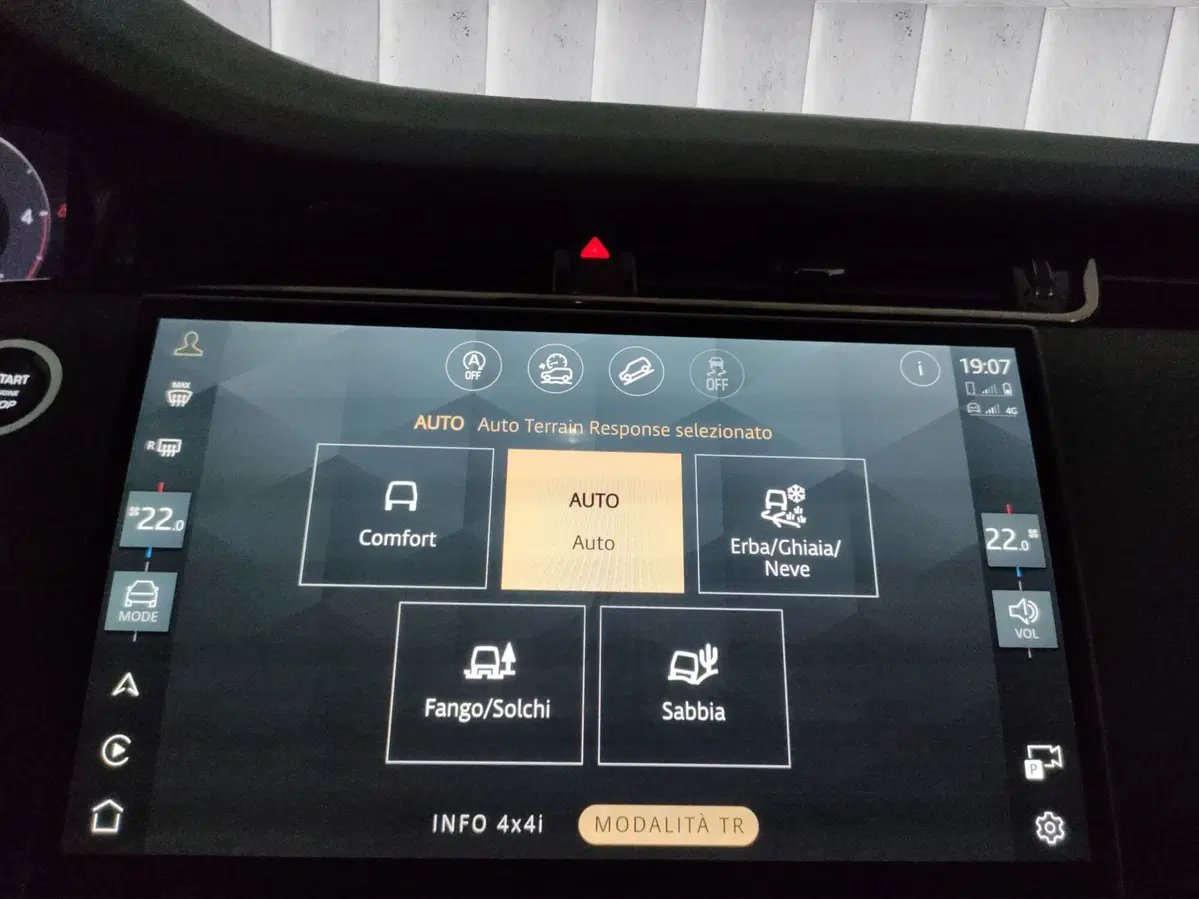 Land Rover Range Rover Evoque usata a Milano (16)