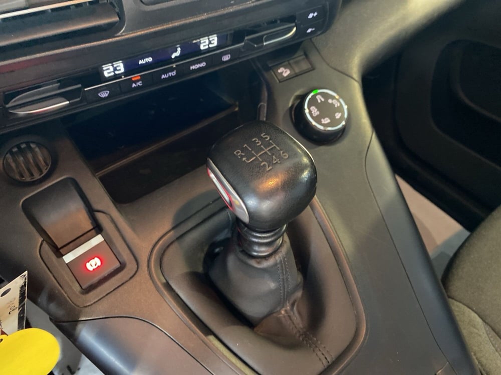 Peugeot Rifter usata a Vicenza (19)