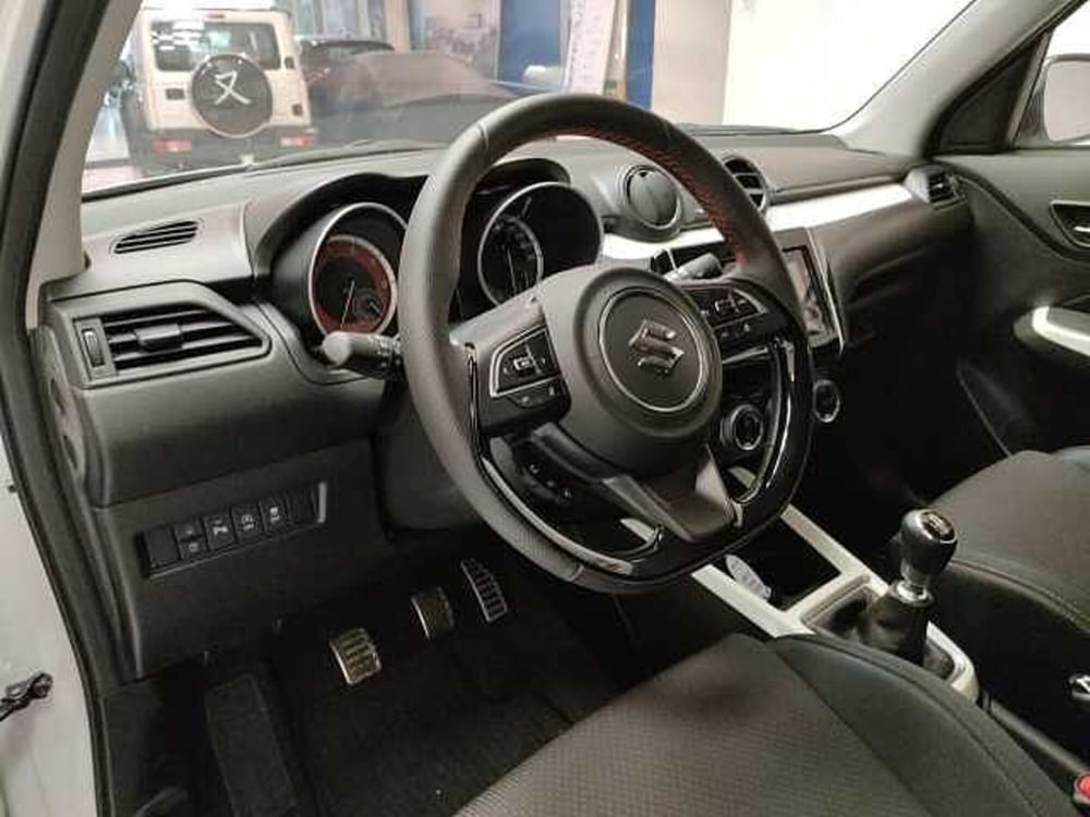 Suzuki Swift nuova a Teramo (11)