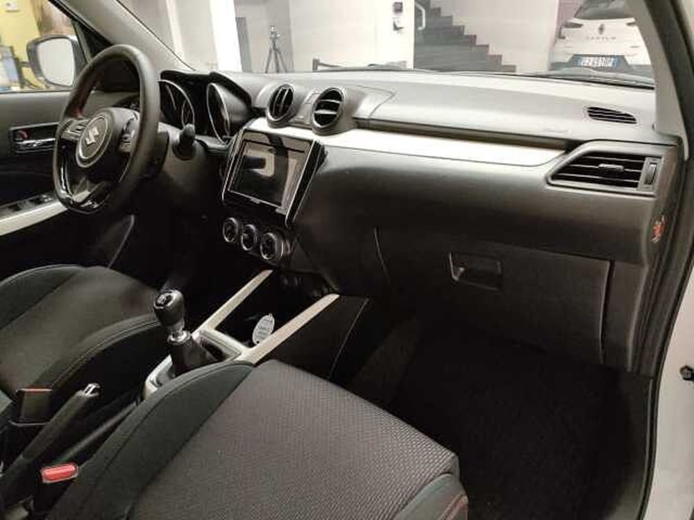Suzuki Swift nuova a Teramo (12)