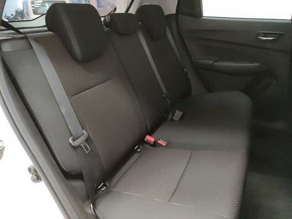 Suzuki Swift nuova a Teramo (14)