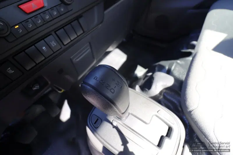 Isuzu M21 Cabinato nuova a Bologna (13)