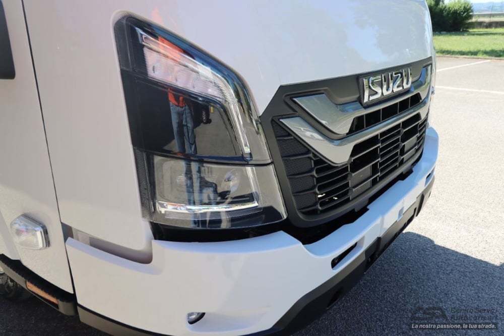 Isuzu M21 Cabinato nuova a Bologna (4)