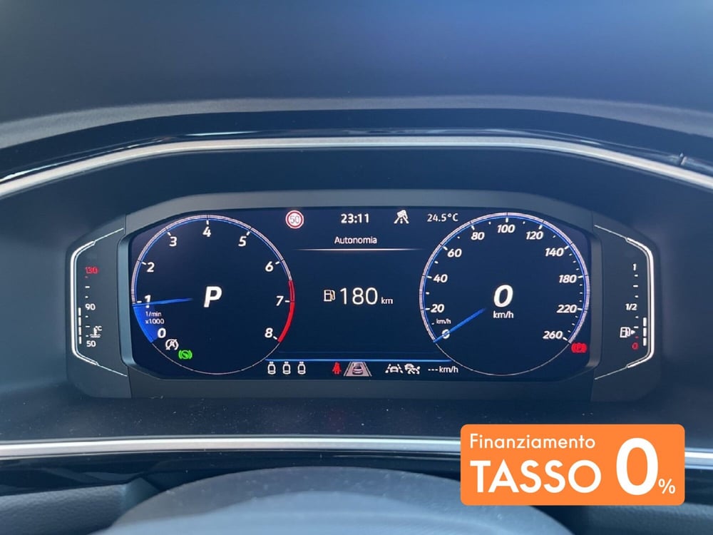 Volkswagen T-Roc nuova a Grosseto (14)
