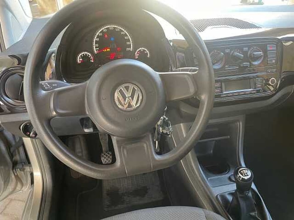 Volkswagen up! usata a Genova (11)