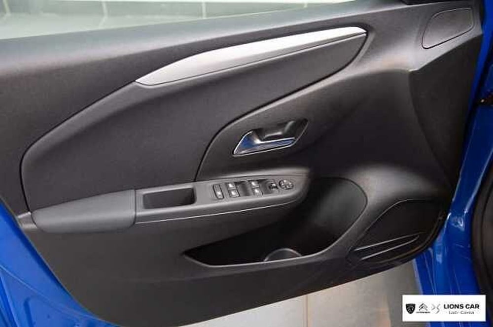 Opel Corsa nuova a Lodi (9)