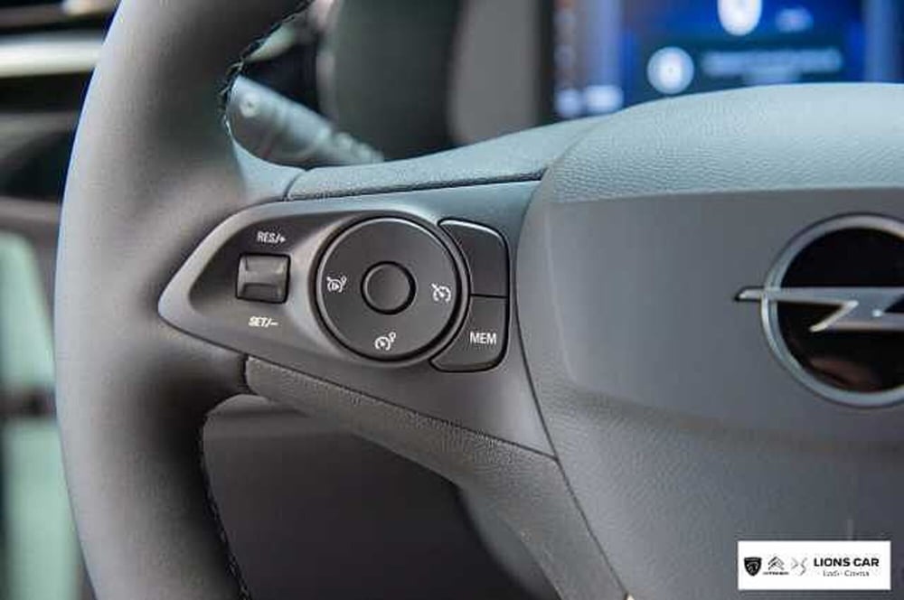 Opel Corsa nuova a Lodi (14)