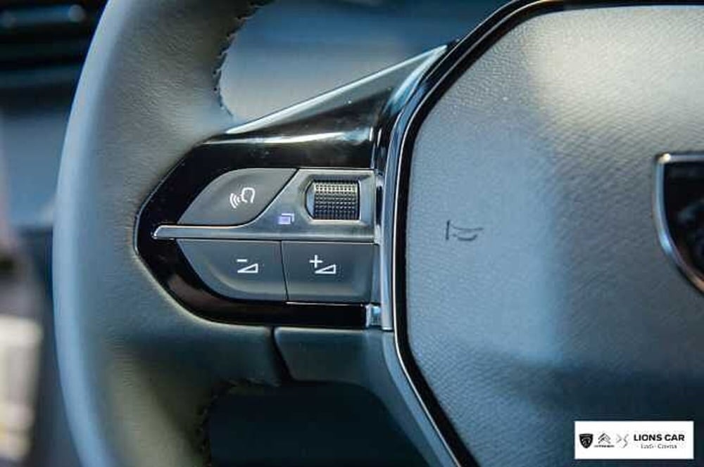 Peugeot 2008 nuova a Lodi (14)