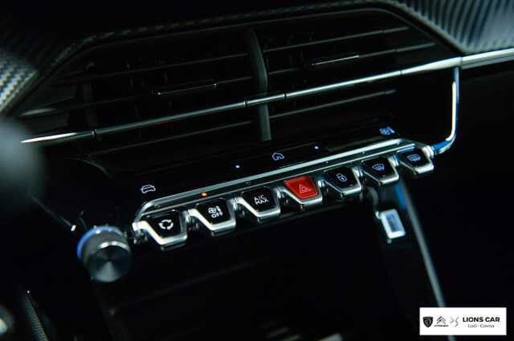Peugeot 208 nuova a Lodi (18)