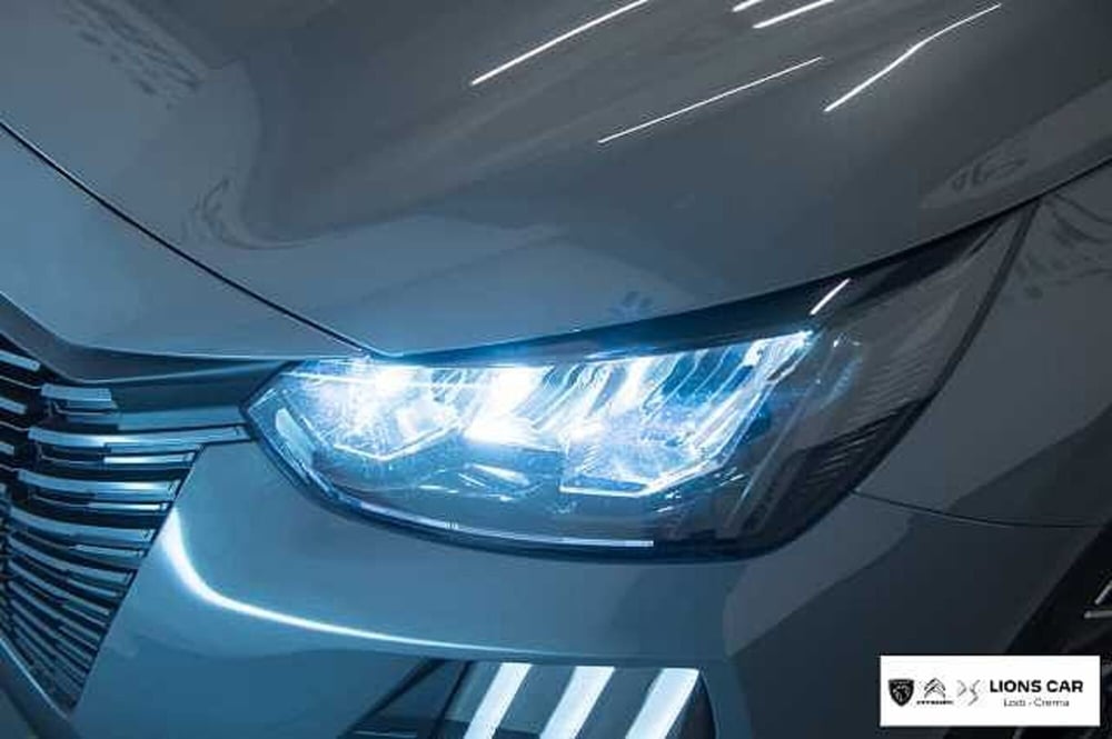 Peugeot 208 nuova a Lodi (8)