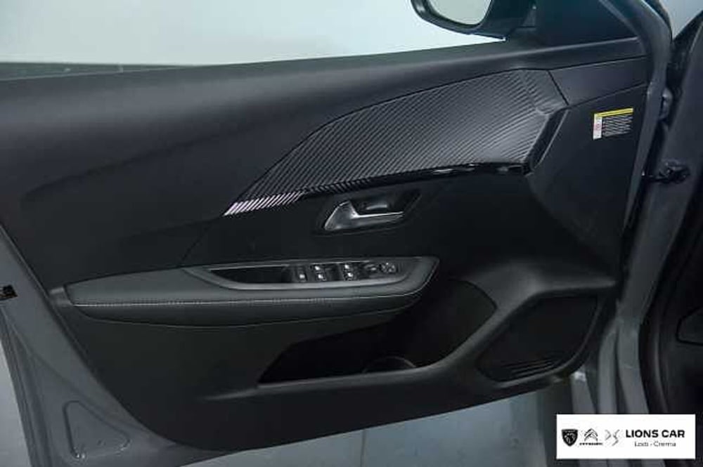 Peugeot 208 nuova a Lodi (9)