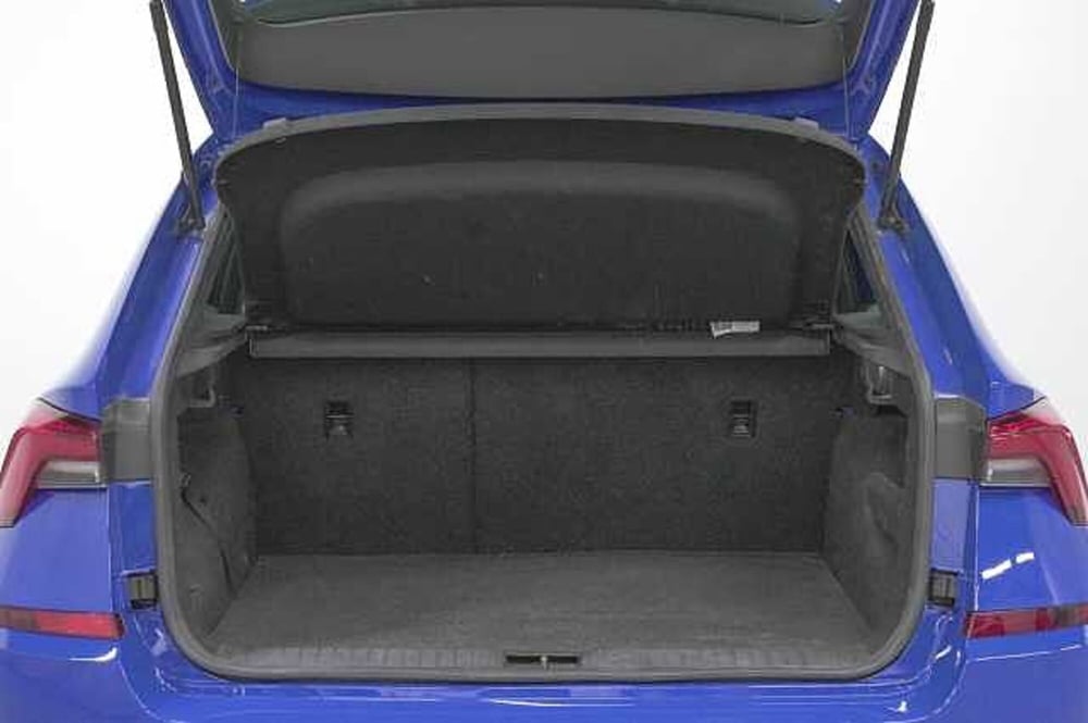 Skoda Kamiq usata a Como (9)
