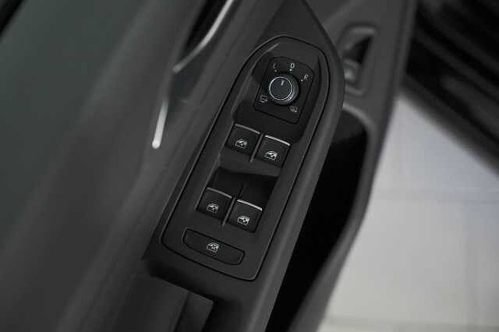 Volkswagen Golf usata a Como (14)
