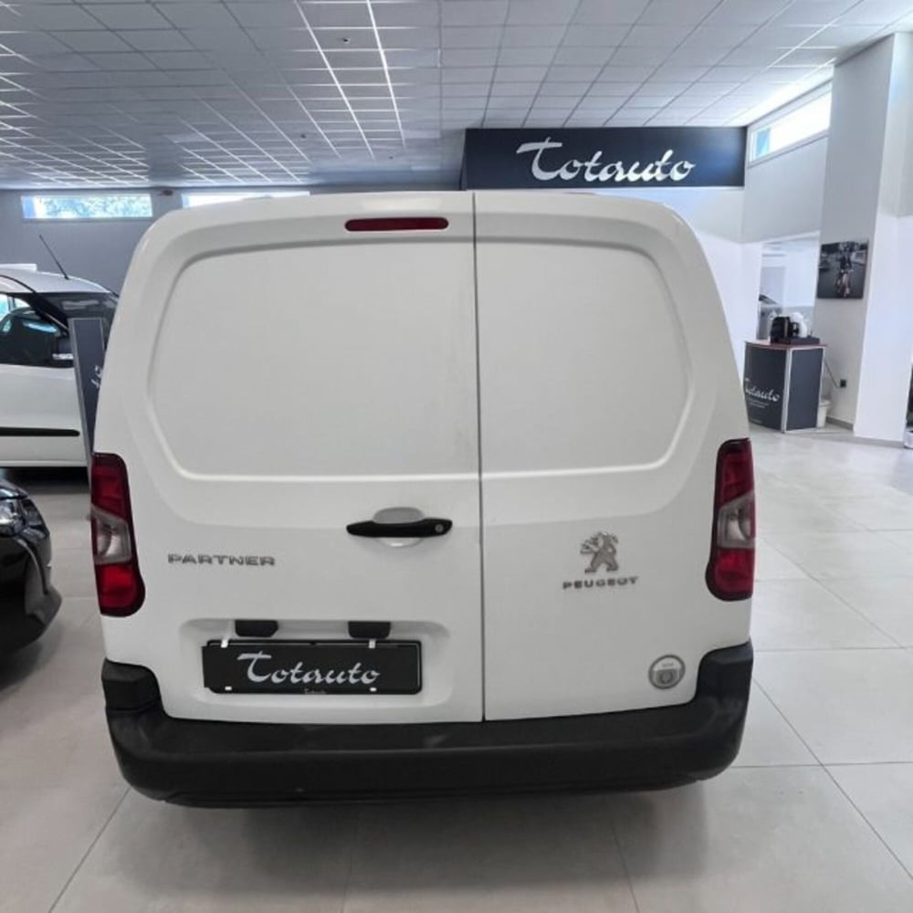 Peugeot Partner Furgone usata a Oristano (9)