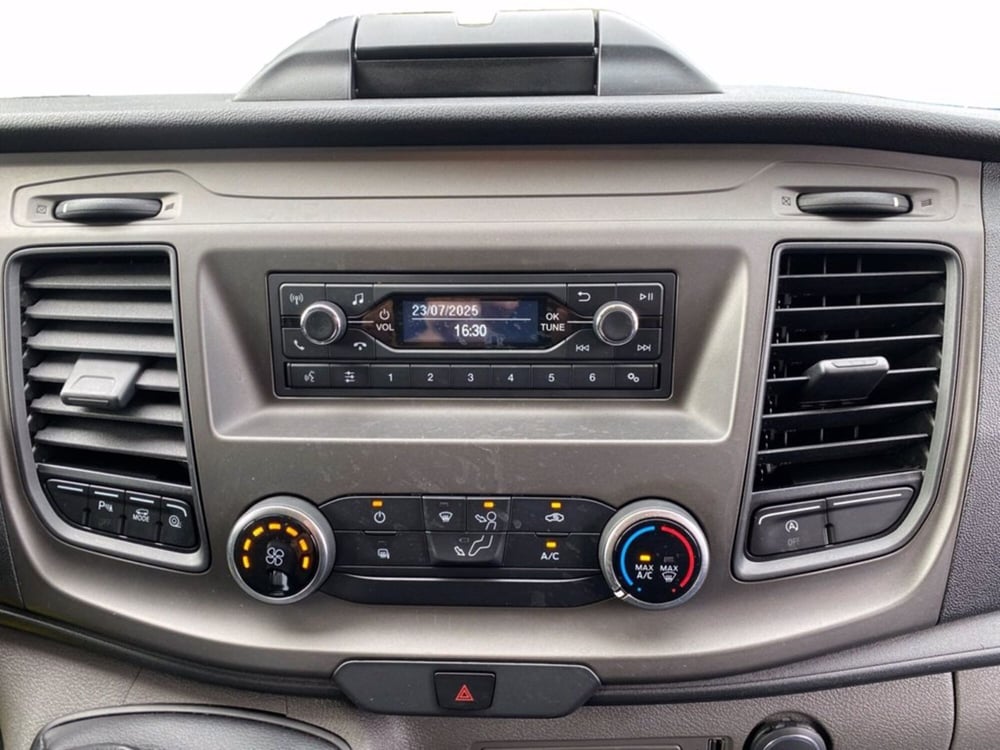 Ford Transit Custom Furgone usata a Milano (12)