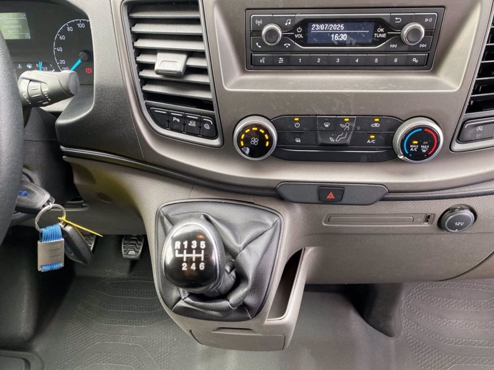 Ford Transit Custom Furgone usata a Milano (13)