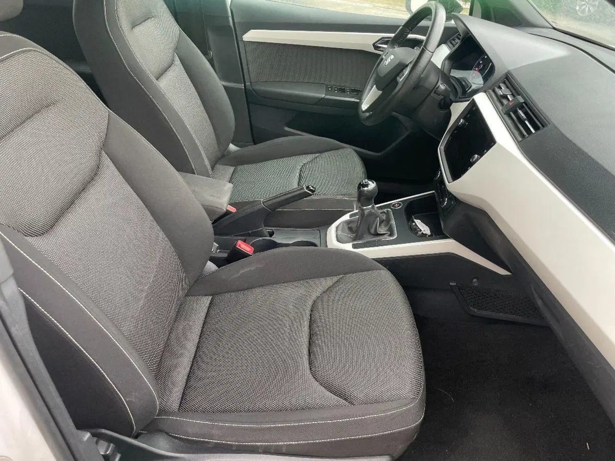 SEAT Arona usata a Lecce (15)