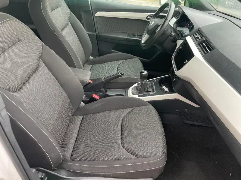 SEAT Arona usata a Lecce (15)