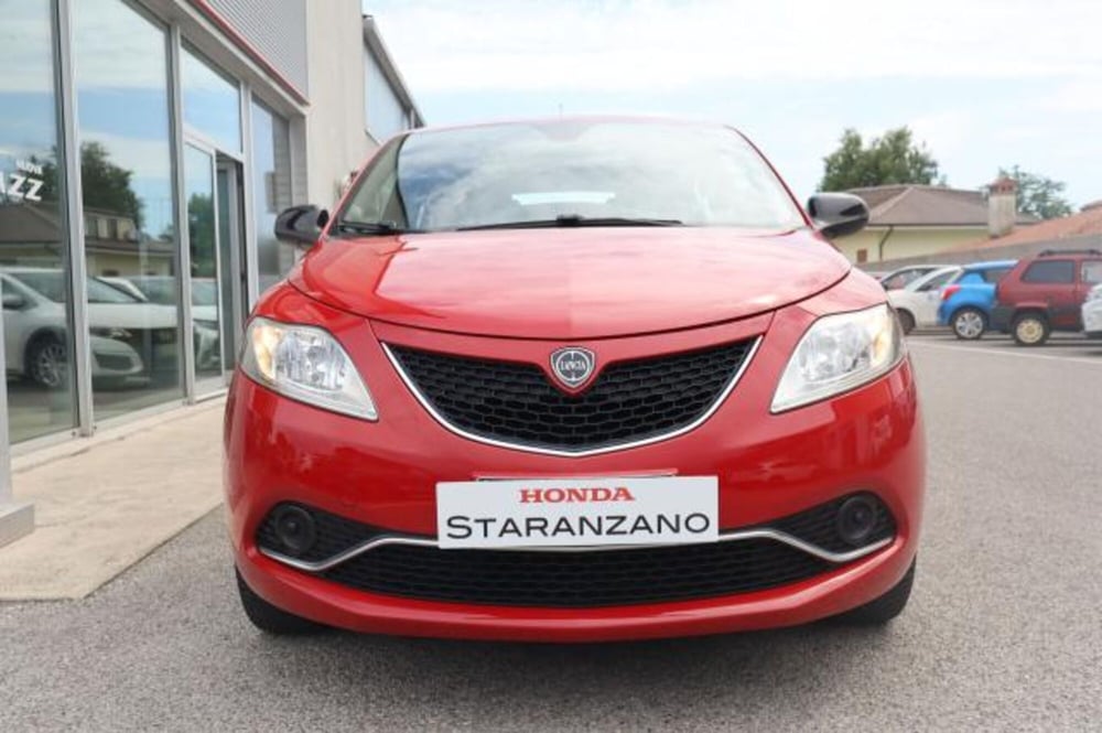 Lancia Ypsilon usata a Gorizia