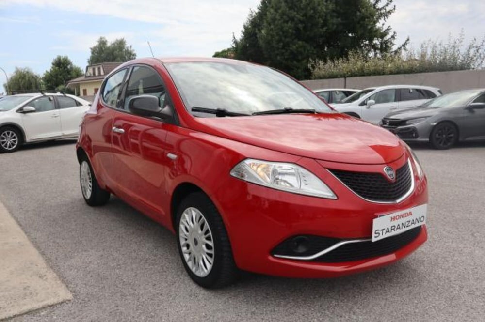 Lancia Ypsilon usata a Gorizia (3)