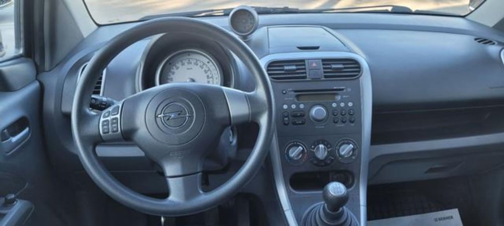 Opel Agila usata a Napoli (9)