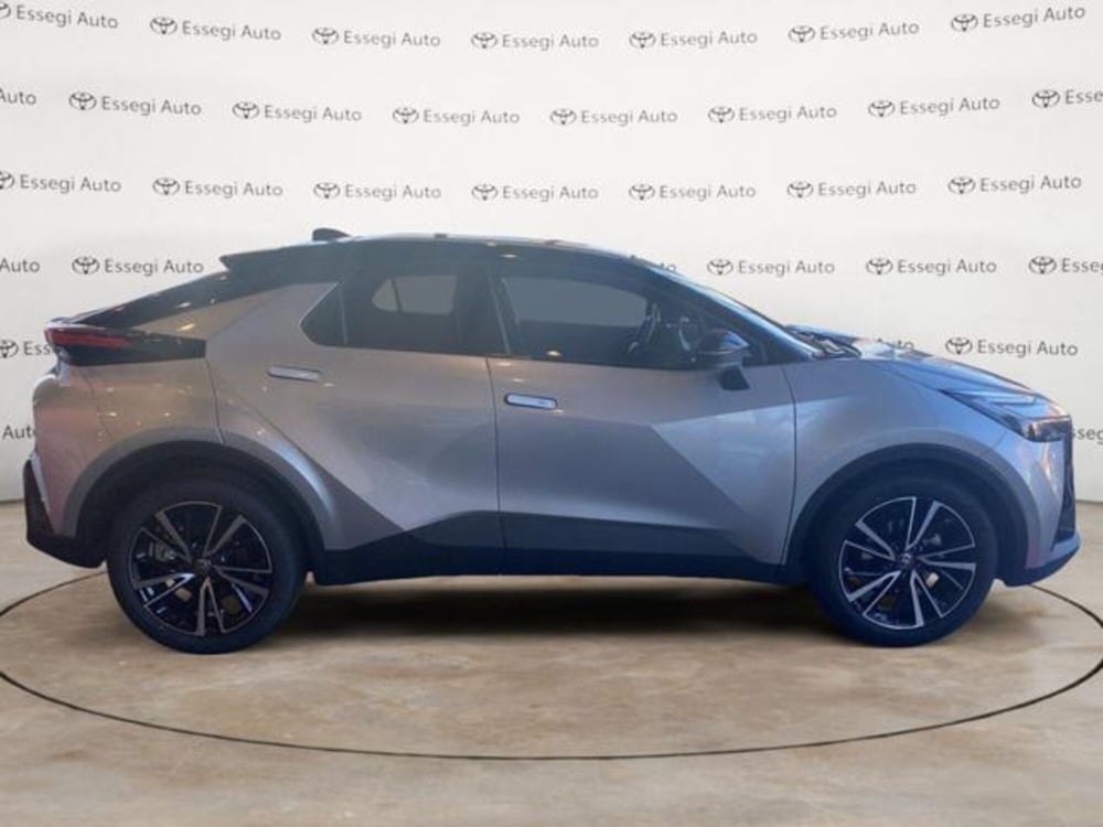Toyota Toyota C-HR nuova a Vercelli (13)