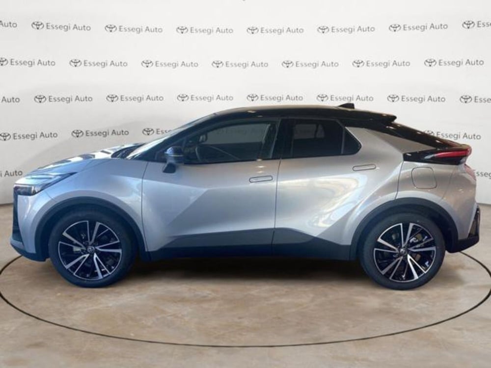 Toyota Toyota C-HR nuova a Vercelli (2)