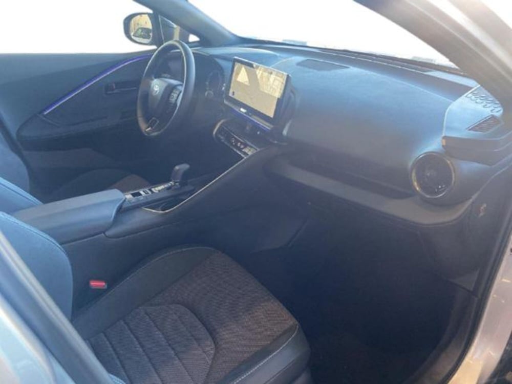 Toyota Toyota C-HR nuova a Vercelli (5)