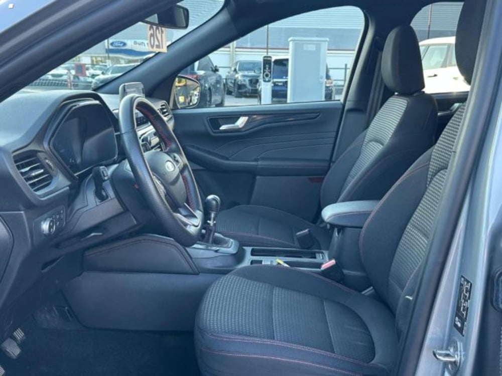 Ford Kuga usata a Lucca (14)