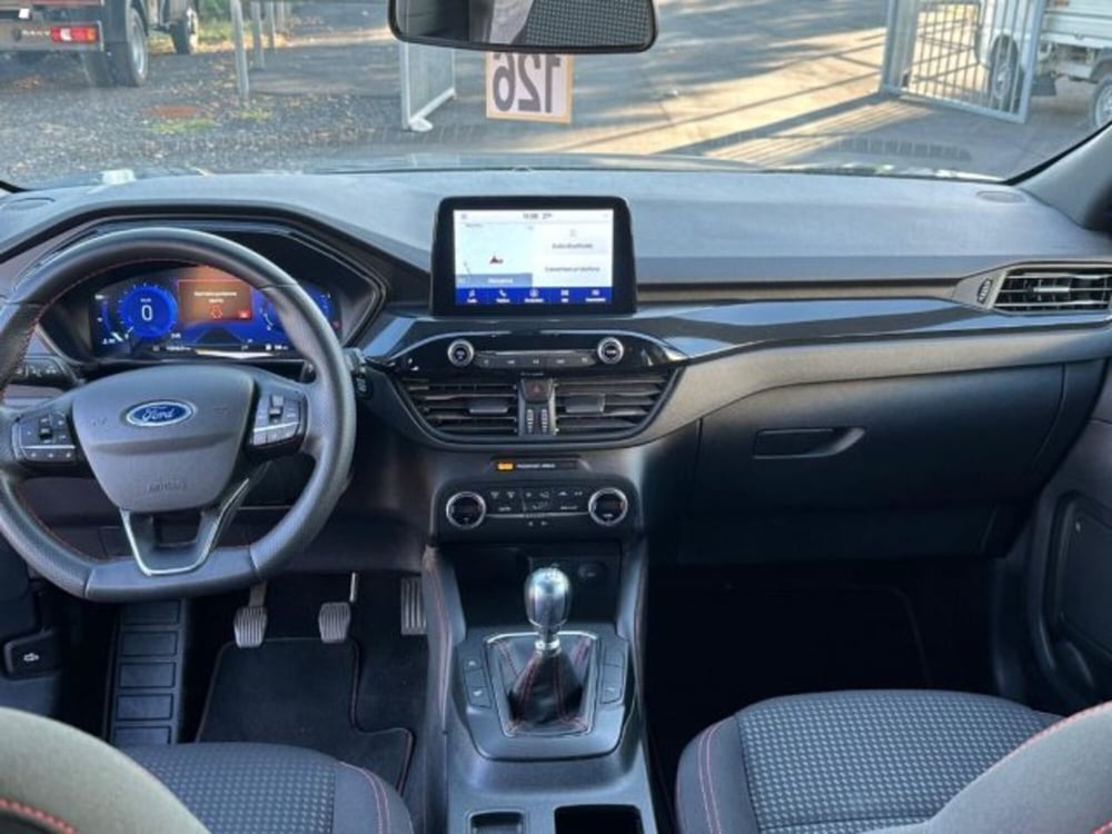 Ford Kuga usata a Lucca (15)