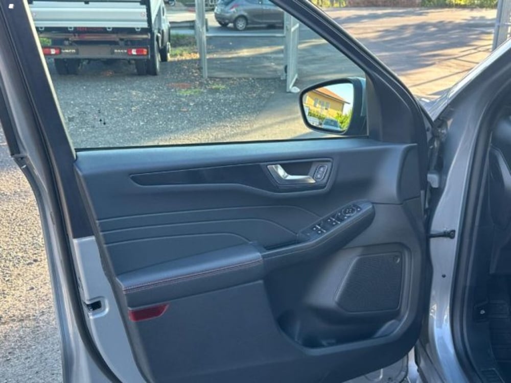 Ford Kuga usata a Lucca (9)