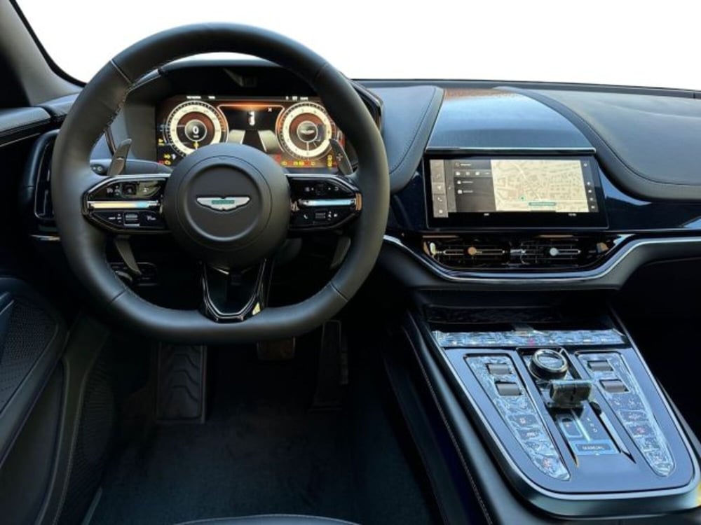 Aston Martin DBX usata a Bologna (14)