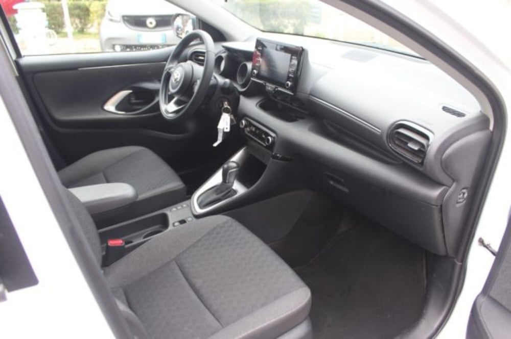 Toyota Yaris Cross usata a Roma (6)