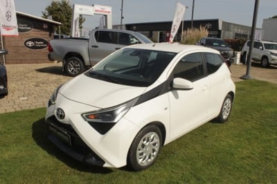 Toyota Aygo 1.0 VVT-i 72 CV 5 porte x-play del 2021 usata a Roma