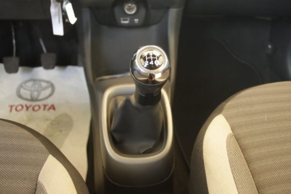 Toyota Aygo usata a Roma (16)