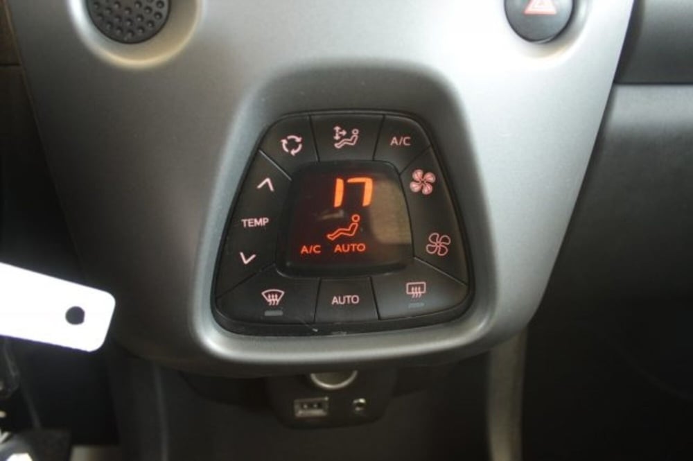 Toyota Aygo usata a Roma (18)