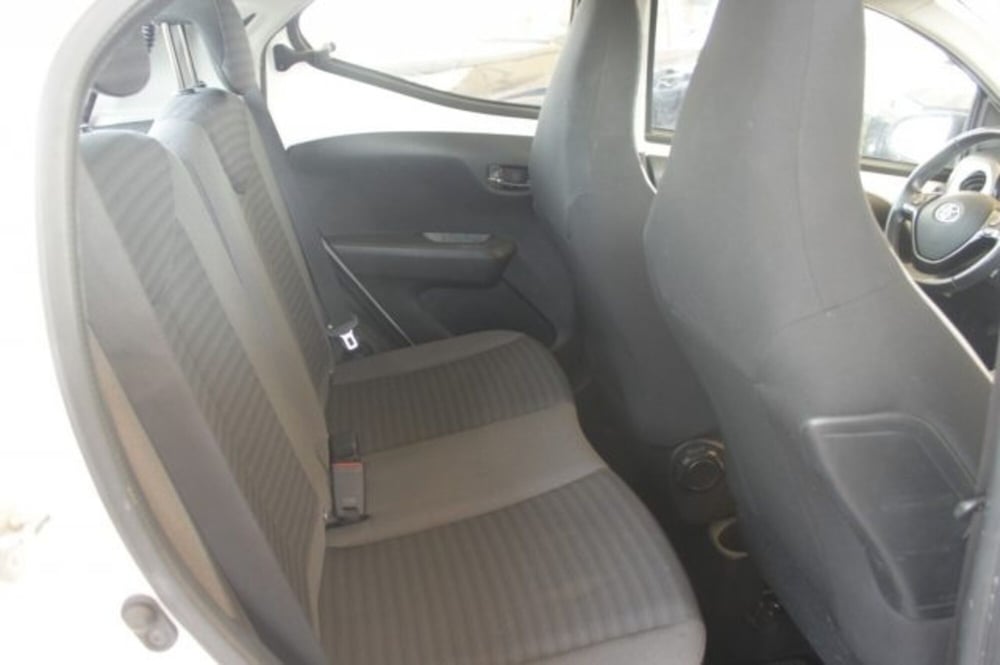 Toyota Aygo usata a Roma (8)