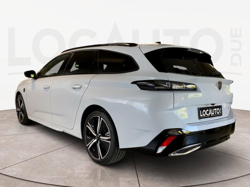 Peugeot 308 SW nuova a Torino (5)