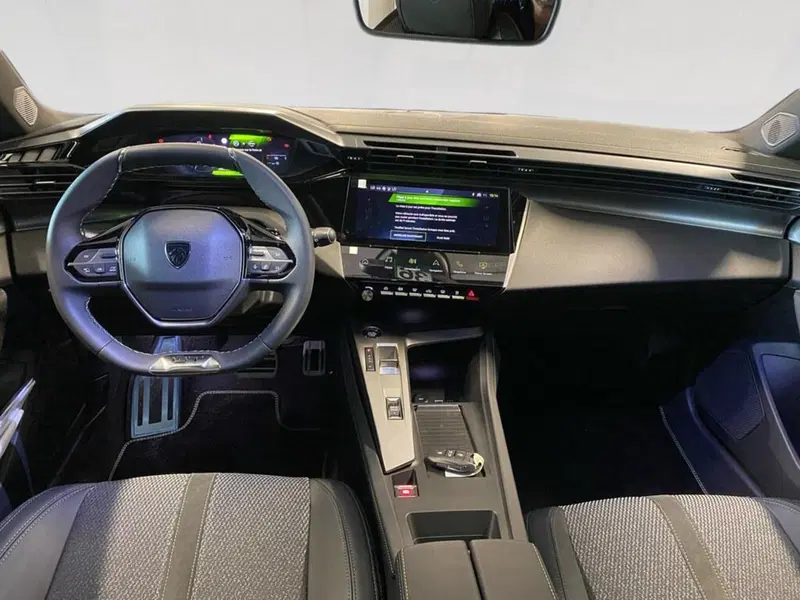 Peugeot 308 SW nuova a Torino (6)